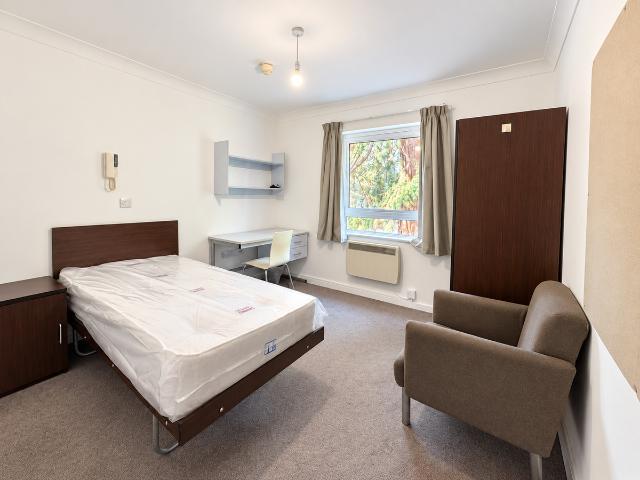 Prudence Lane, Orpington BR6, Studio to rent, £852 pcm | PrimeLocation