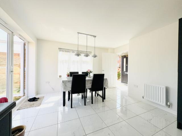 Prunus Drive, Wellingborough