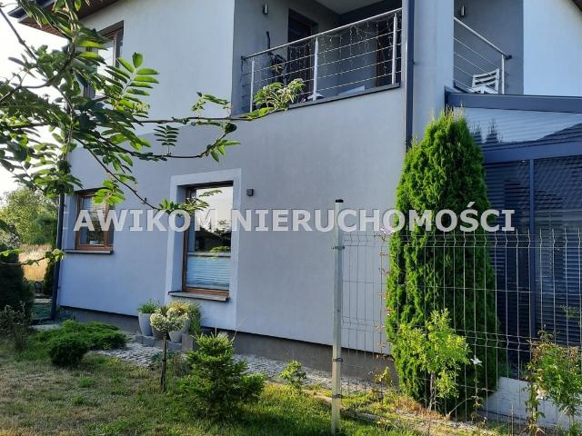 Pruszków, 178 m² dom z garażem i lokalem