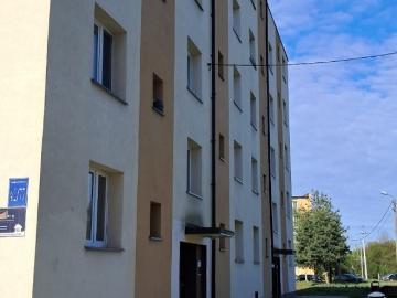 Przytulna kawalerka z parkingiem i piwnicą w Nowym Mieście