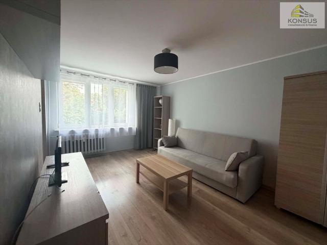 Przytulne 26,7 m² Kielce, KSM z osobną kuchnią i umeblowaniem