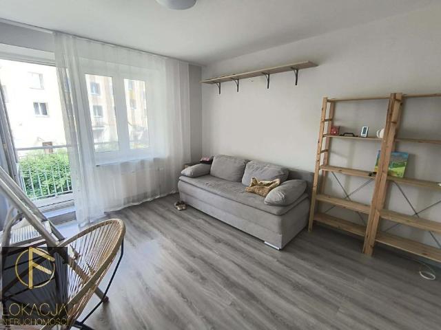 Wynajmę przytulne 2 pokojowe mieszkanie 32 m² z balkonem i widokiem na zieleń