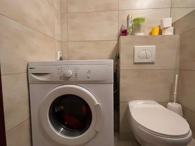 Przytulne 30 m² z oddzielną kuchnią w centrum Piaseczna