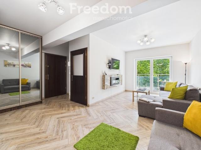 Przytulne mieszkanie w centrum Wadowic z loggią