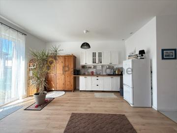 Przytulny bliźniak z ogrodem, parking, komfort 48,2 m²