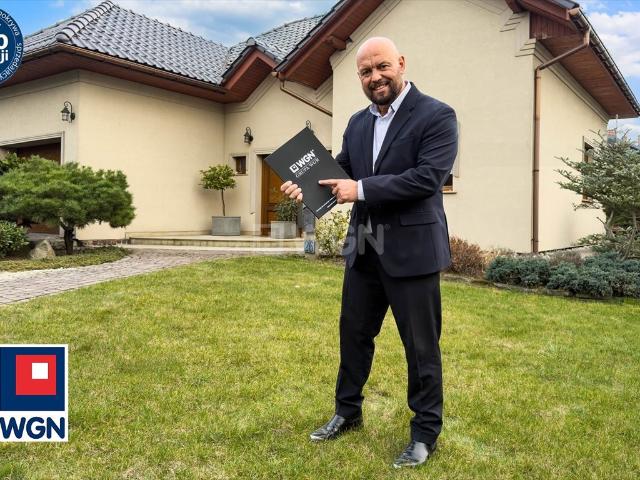 Zapraszam do obejrzenia domu 6 pokoi z ogrodem w Knurowie