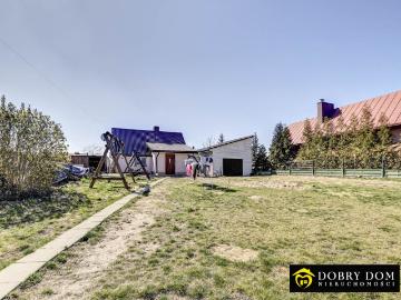 Przytulny domek 45 m² z dużą działką i garażem