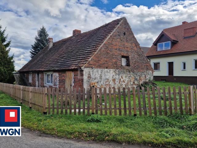 Przebuduj swój wymarzony dom w klimatycznym przedwojennym budynku