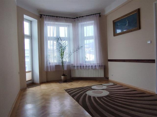 Przestronne 4 pokojowe mieszkanie 121 m² w Przemyślu zapraszam