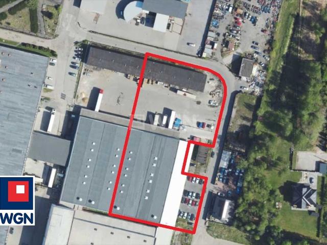 Przemysłowa nieruchomość 3 180 m² z biurami i halami