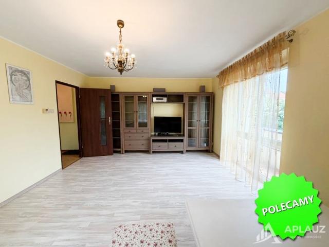 Do sprzedania przestronna kawalerka 47,5 m² z balkonem i piwnicą
