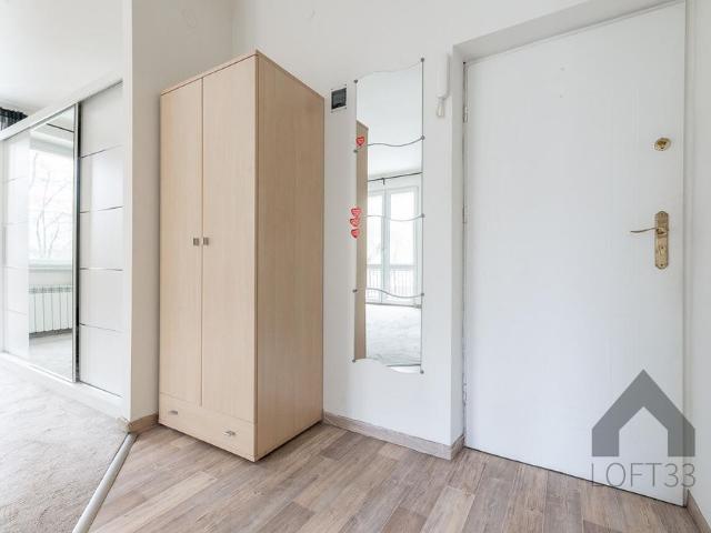 Przestronna kawalerka w centrum Jaworzna do wynajęcia | Spacer 3D