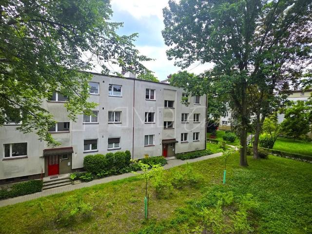 Przestronna kawalerka z balkonem w Koszutce zapraszam