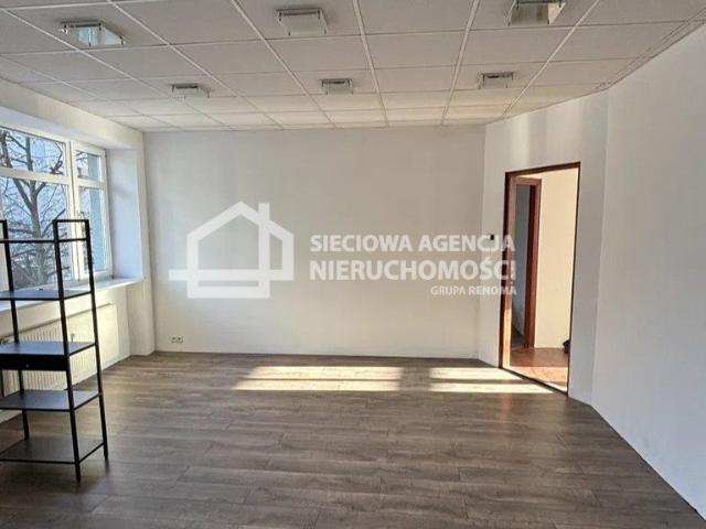 Przestronne 4 pok. mieszkanie w centrum Gdyni z możliwością aranżacji