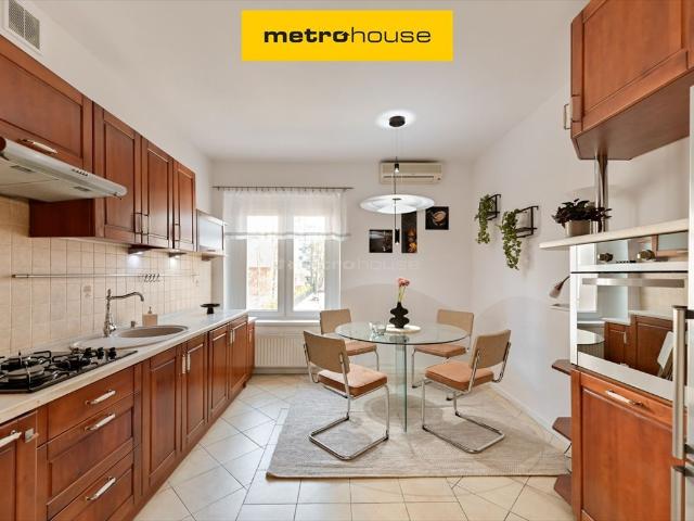 Na sprzedaż przestronne 4 pokojowe mieszkanie 89 m² w Toruniu