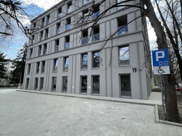 Przestronne 4 pokojowe mieszkanie 96 m² w Osiedle Teatralne polecam