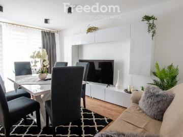 Przestronne 4 pokojowe mieszkanie po remoncie z balkonem i piwnicą