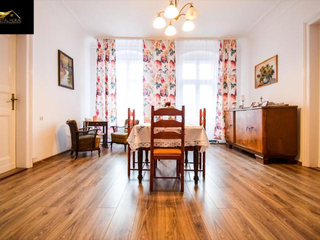 Przestronne 4 pokojowe mieszkanie z balkonem i garderobą