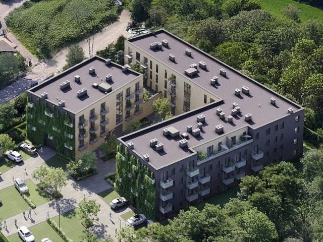 Przestronne 4 pokojowe mieszkanie z balkonem i wysokimi sufitami