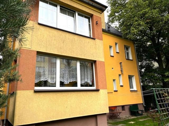 Zapraszam do obejrzenia przestronnego 4 pokojowego mieszkania bezczynszowego z werandą
