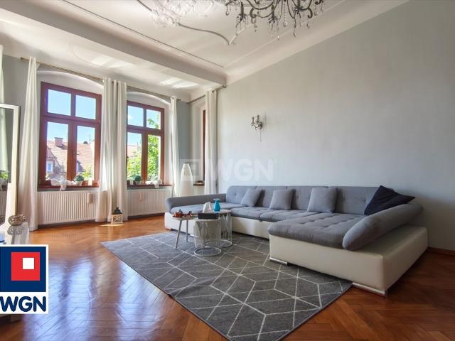 Przestronne 5 pok. mieszkanie 175m2 z balkonem, kamienica