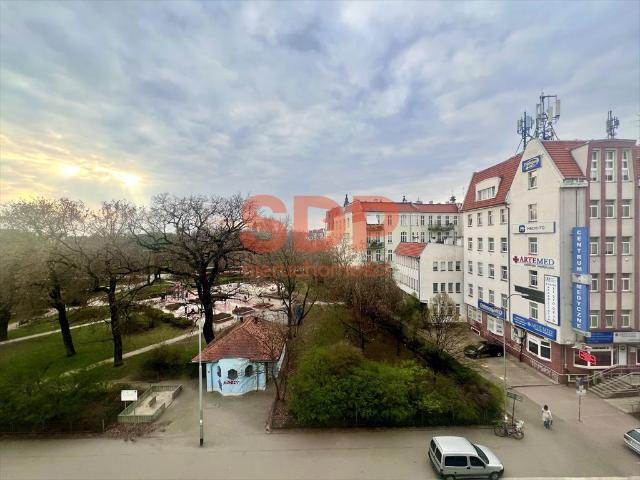 Przestronne 5 pokojowe mieszkanie w centrum Wrocławia