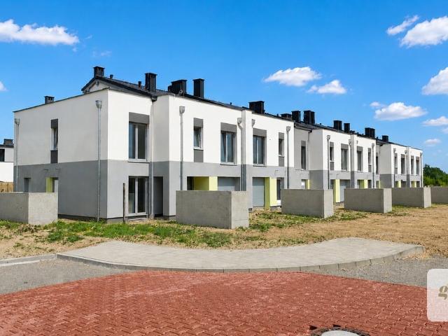 Przestronne 5 pokojowe mieszkanie z garażem i ogródkiem