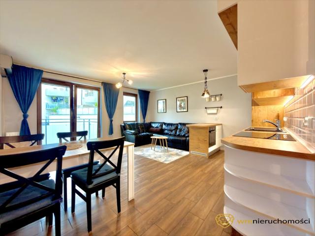 Przestronne 63 m² apartament z balkonem na Krzykach