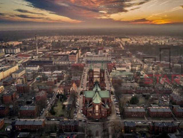 Przestronne 66 m² w zabytkowej kamienicy centrum Żyrardowa