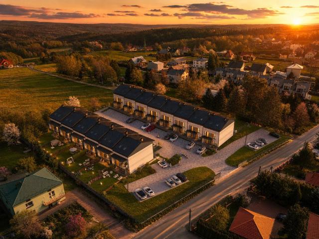 Sprzedam przestronne 6 pokojowe mieszkanie 117 m² z balkonem