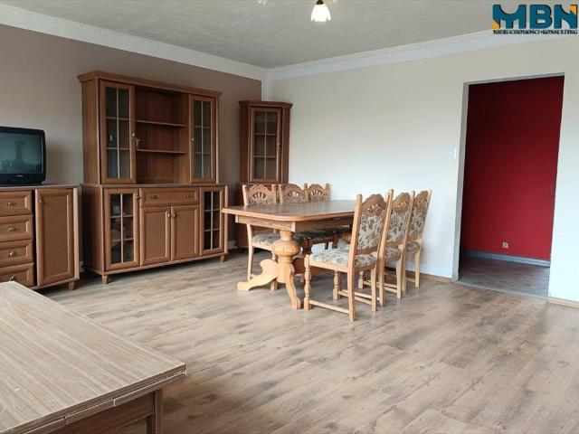 Przestronne 73m2 z garażem, balkon, do remontu! Zapraszam