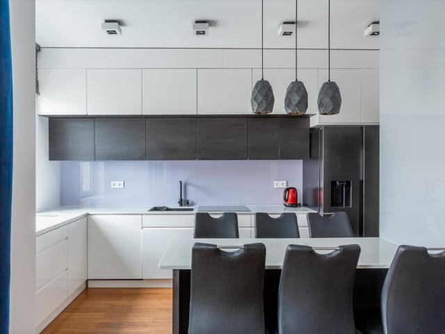 Przestronne 74 m² mieszkanie z garażem Ursynów Pyry