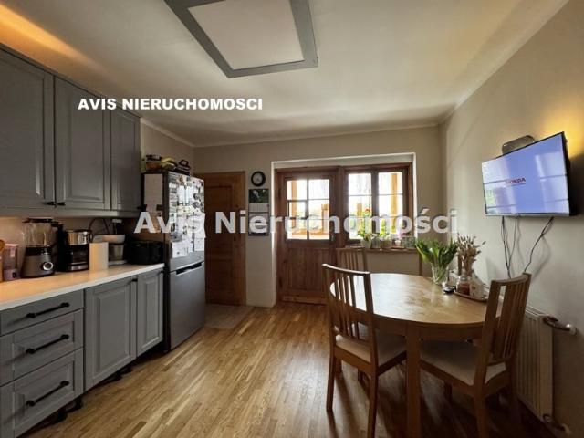 Przestronne 83 m² w Świdnicy z balkonem i garażem polecam