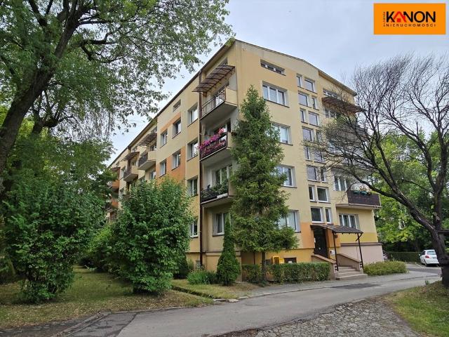 Przestronne 81,10 m² mieszkanie 3 pokoje, kuchnia z jadalnią