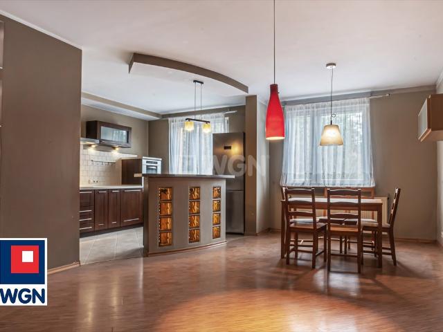 Na sprzedaż przestronne 87 m² mieszkanie z aneksem kuchennym