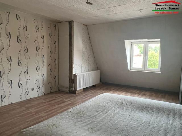 Przestronne 84 m² poddasze w kamienicy 3 pokoje, możliwość własnej aranżacji