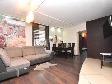 Przestronne 86 m² z działką 4,5 ara w kameralnej kamienicy