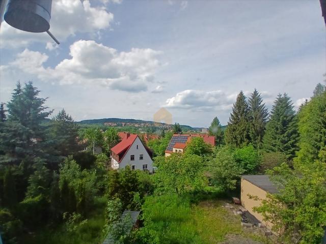 Przestronne 88 m² z ogródkiem i kominkiem polecam