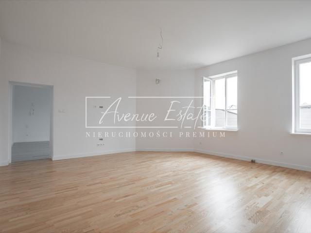 Przestronne 90 m² apartament z potencjałem w centrum Warszawy