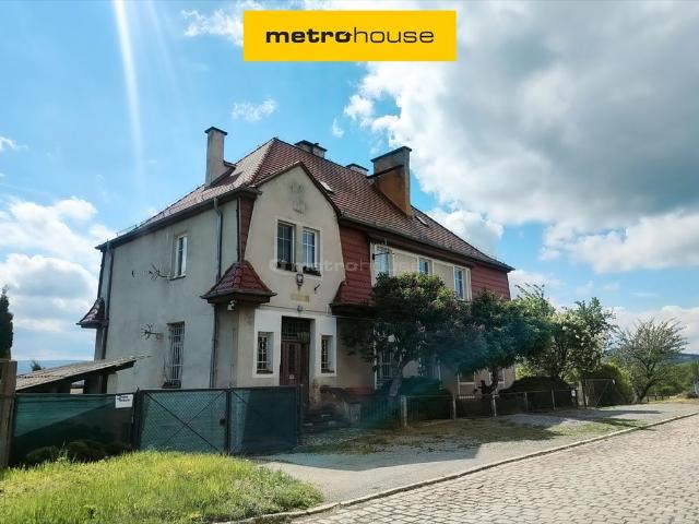 Sprzedam przestronne 90 m² z ogrodem i widokiem na góry