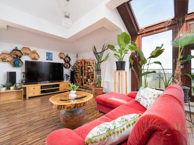 Przestronne 92,6 m² z antresolą i balkonem polecam