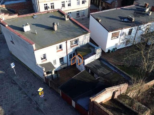 Przestronne 95 m² z garażem i podwórkiem w centrum