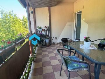 Przestronne 105 m² z tarasem, garażem i 2 kuchniami