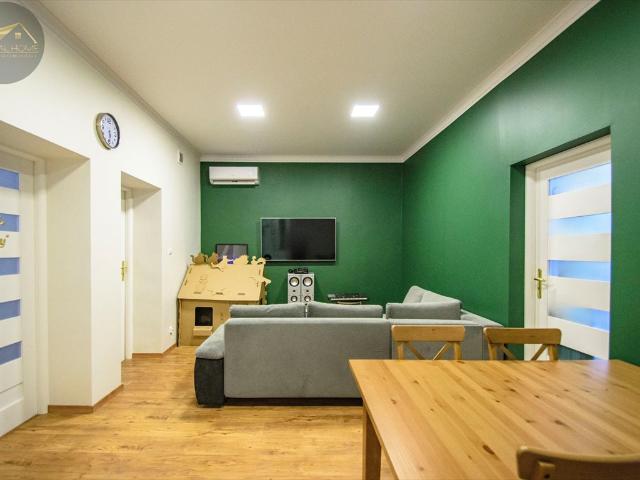 Przestronne 108,7 m2 po remoncie, klimatyzacja, parking