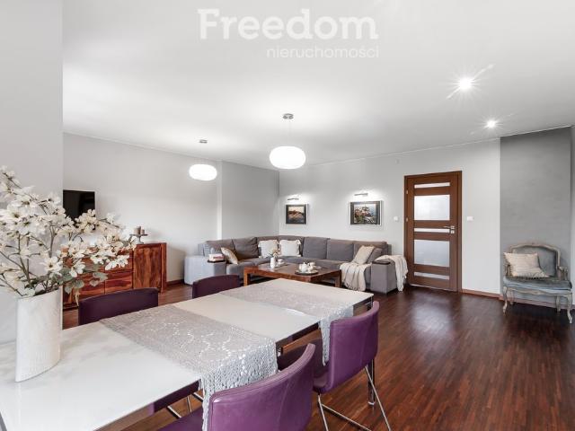 Przestronne 113 m² mieszkanie w odrestaurowanej kamienicy zapraszam