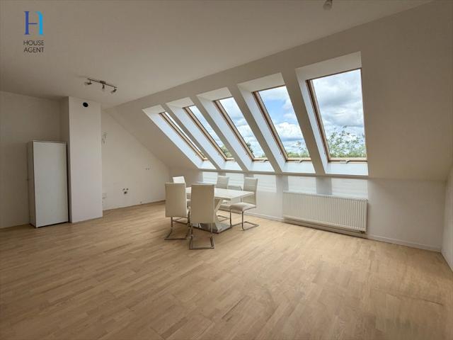 Przestronne 126 m² dwupoziomowe mieszkanie w Łodzi polecam