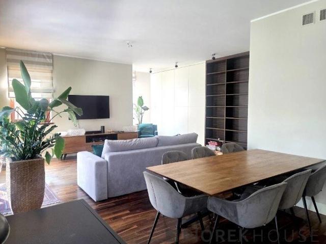 Przestronne 135 m² mieszkanie z tarasem w Wilanowie