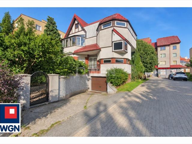 Przestronne 160 m² wysokie wnętrza garaż i ogród