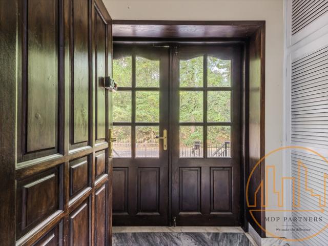 Przestronne 194 m² w willowej części Anina taras, kominek, garaż