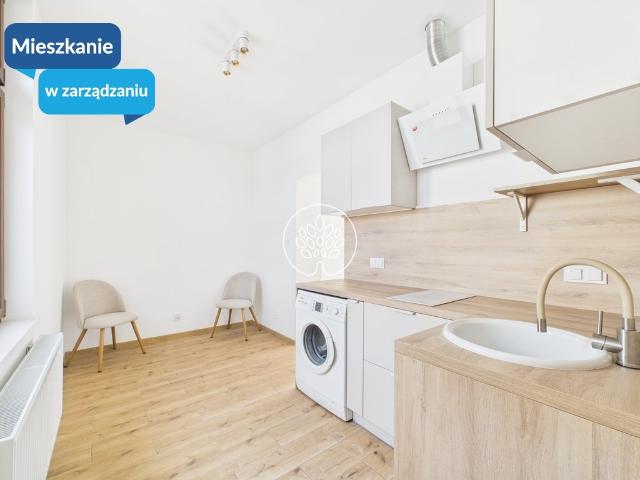 Przestronne 24 m² z osobną kuchnią, po remoncie